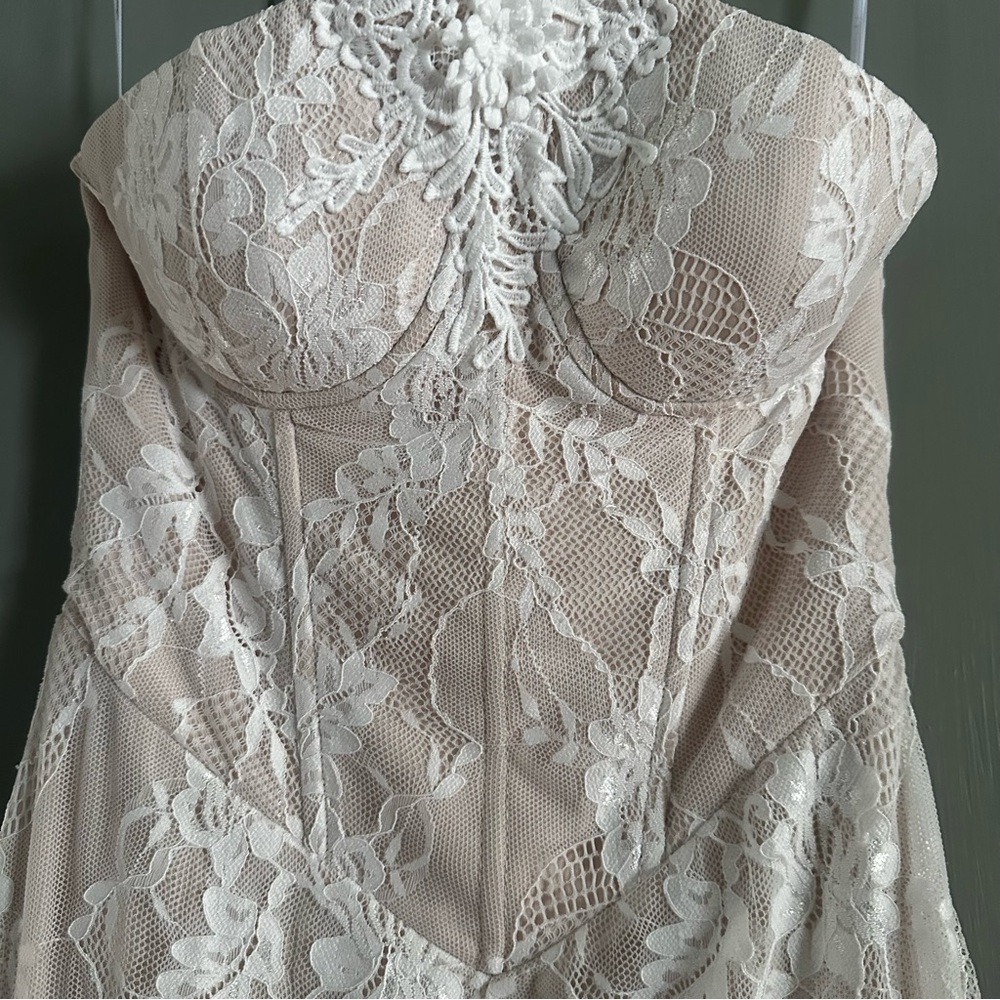 NWT Lulus Valeria White Lace Strapless Bustier Maxi Dress - Picture 7 of 13